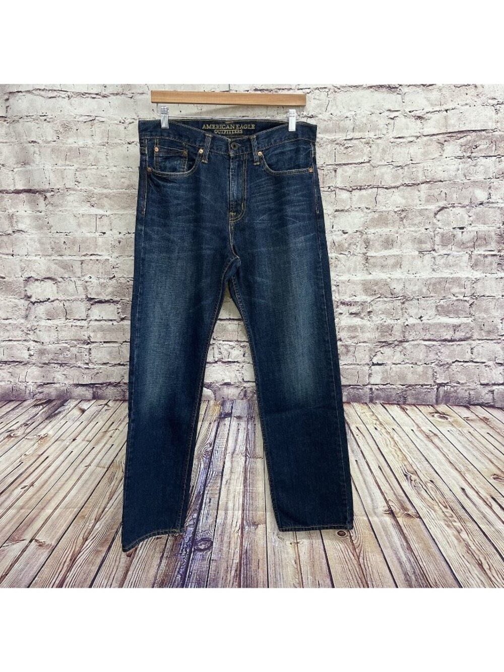 American Eagle Blue Relaxed Straight Leg Medium Wash Jeanss